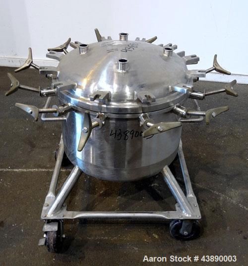 Used 26.4 Gallon Stainless Steel Precision Stainless Pressure Tank
