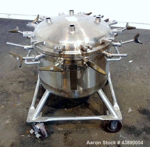 Used 26.4 Gallon Stainless Steel Precision Stainless Pressure Tank