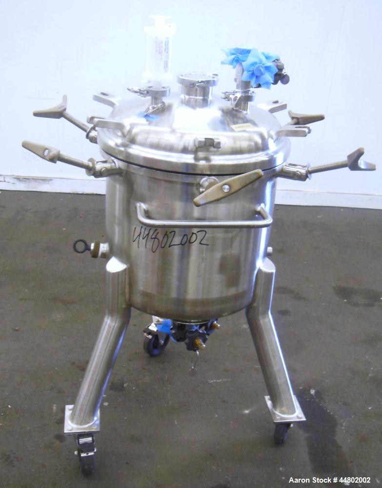 Used- 60 Liter Stainless Steel Precision Stainless Pressure Tank