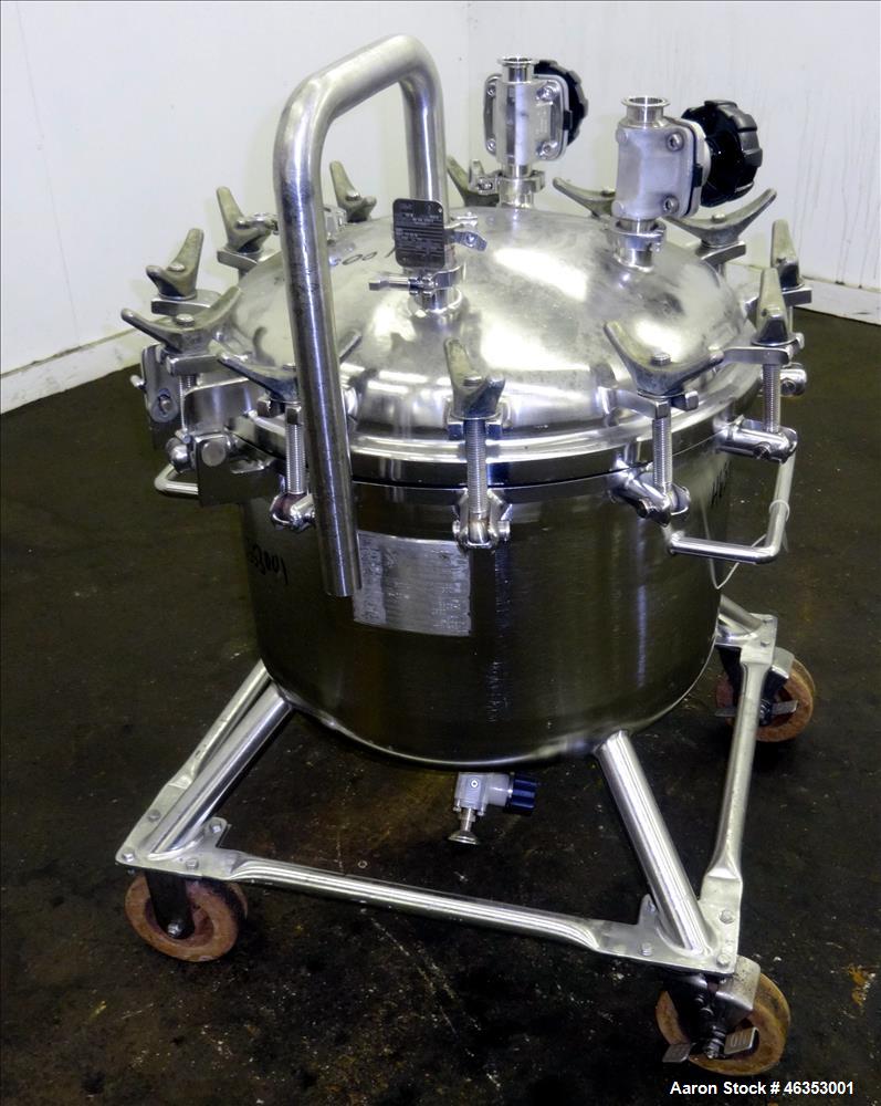Used Precision Stainless Pressure Tank, 26.4 Gallons (100 Liters), 316L Stainless Steel, Vertical. 23-5/8" Diameter x 14" straight side. Dished clamp-on top, dished bottom. Internal rated 50 psi at -...