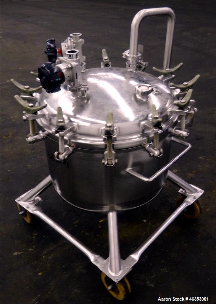 Used Precision Stainless Pressure Tank, 26.4 Gallons (100 Liters), 316L Stainless Steel, Vertical. 23-5/8" Diameter x 14" straight side. Dished clamp-on top, dished bottom. Internal rated 50 psi at -...