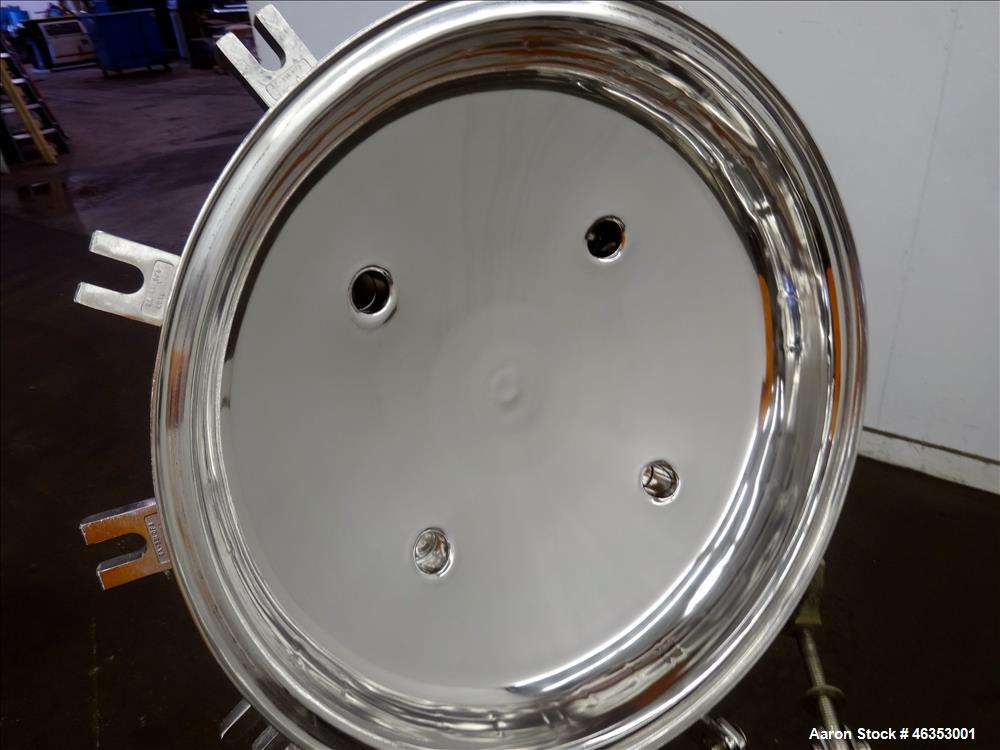 Used Precision Stainless Pressure Tank, 26.4 Gallons (100 Liters), 316L Stainless Steel, Vertical. 23-5/8" Diameter x 14" straight side. Dished clamp-on top, dished bottom. Internal rated 50 psi at -...
