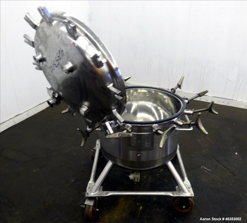 Used Precision Stainless Pressure Tank, 26.4 Gallons (100 Liters), 316L Stainless Steel, Vertical. 23-5/8" Diameter x 14" straight side. Dished clamp-on top, dished bottom. Internal rated 50 psi at -...