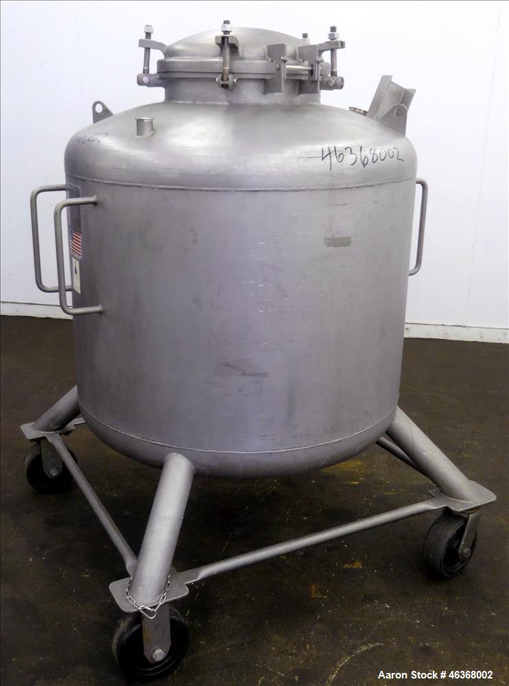 Used Precision Stainless Pressure Tank, 207 Gallon, 316L Stainless Steel, Vertical. 42" Diameter x 28" straight side, dished top and bottom. Internal rated 17 psi at -20 to 300 degrees F. Openings: t...
