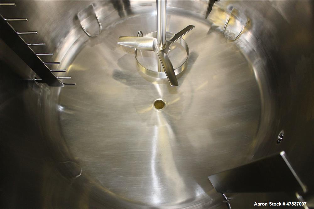 Used Precision Stainless Pressure Tank, 250 liter (66 Gallon), 316L Stainless Steel, Vertical. 30" Diameter x 24" straight side, dished top and bottom. Internal rated 40 psi at -20 to 300 degrees F.,...