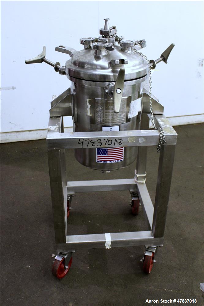 Used Precision Stainless Pressure Tank, 25 Liter (6 Gallon), 316L Stainless Steel, Vertical. 12" Diameter x 16" straight side, dished clamp on top, coned bottom. Internal rated 45 psi at -20 to 350 d...