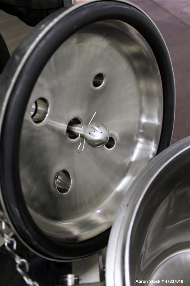Used Precision Stainless Pressure Tank, 25 Liter (6 Gallon), 316L Stainless Steel, Vertical. 12" Diameter x 16" straight side, dished clamp on top, coned bottom. Internal rated 45 psi at -20 to 350 d...
