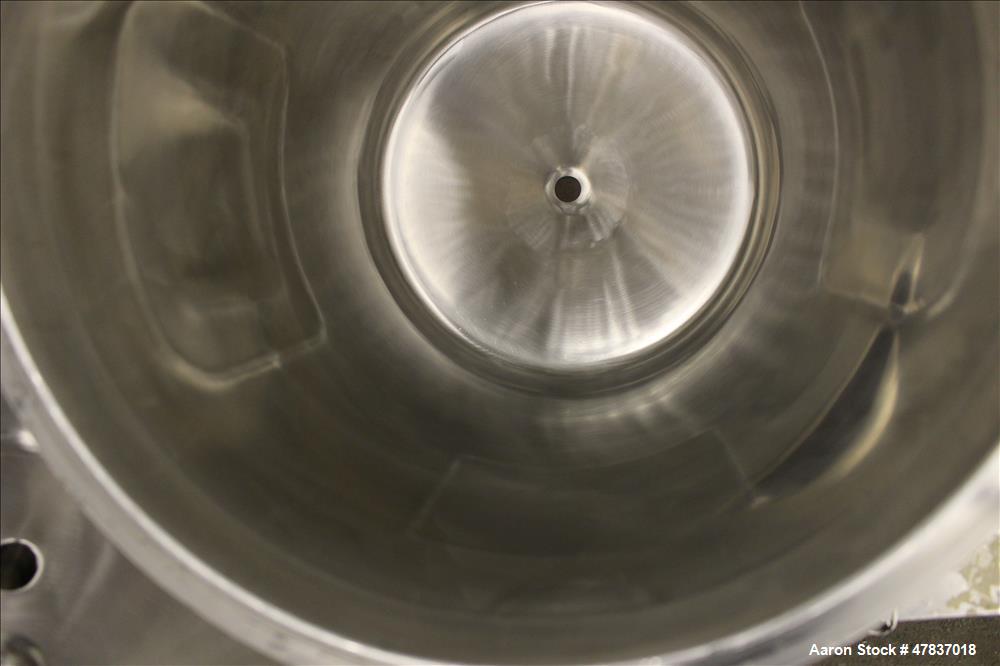 Used Precision Stainless Pressure Tank, 25 Liter (6 Gallon), 316L Stainless Steel, Vertical. 12" Diameter x 16" straight side, dished clamp on top, coned bottom. Internal rated 45 psi at -20 to 350 d...