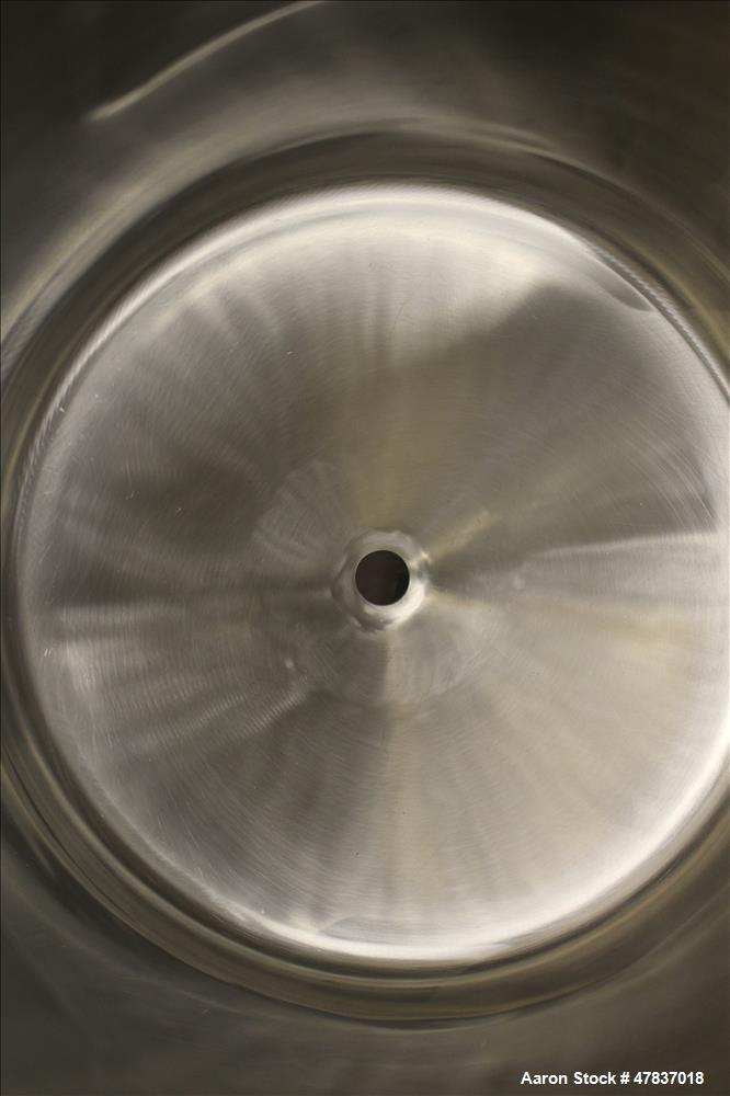 Used Precision Stainless Pressure Tank, 25 Liter (6 Gallon), 316L Stainless Steel, Vertical. 12" Diameter x 16" straight side, dished clamp on top, coned bottom. Internal rated 45 psi at -20 to 350 d...