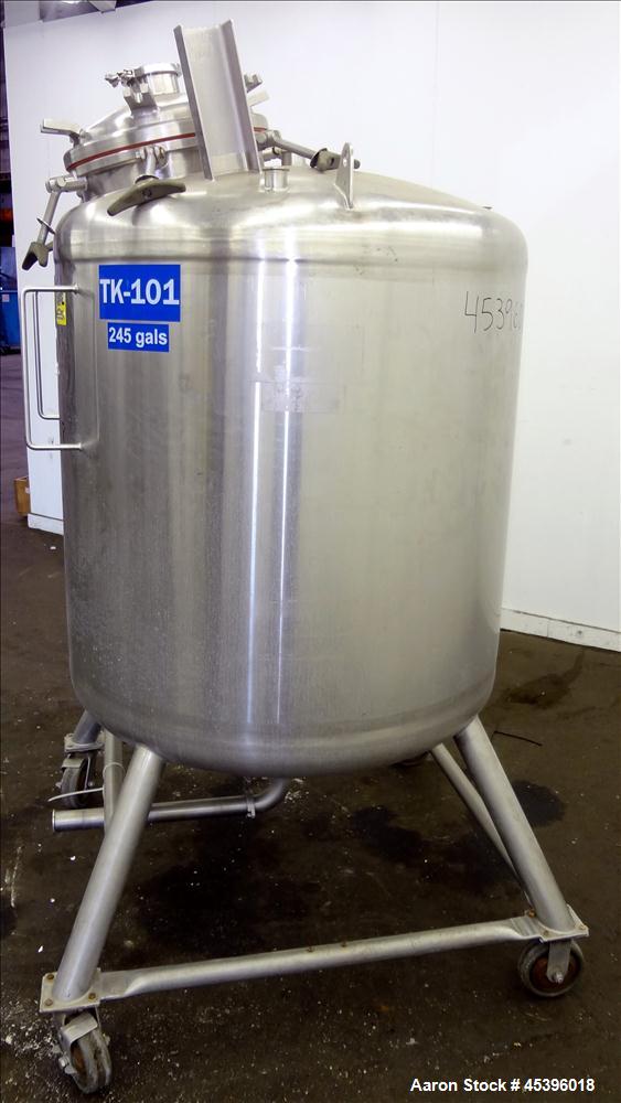 Used- 800 Liter Stainless Steel Precision Stainless Pressure Tank