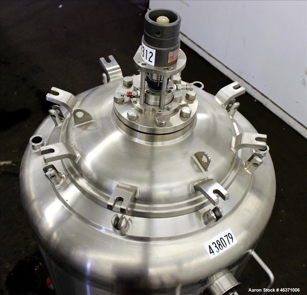Used Precision Stainless Pressure Tank, 600 Liter (158.50 Gallon), 316L Stainless Steel, Vertical. 36" Diameter x 36" straight side, dished top and bottom heads. Vessel rated 40 psi at -20 to 300 deg...