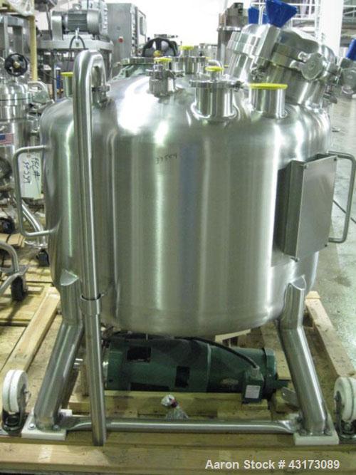 Used- Pure Flo Agitated Receiver, 500 Liter (132 Gallon), 316L Stainless Steel Construction. Approximately 42" diameter x 21...