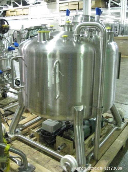 Used- Pure Flo Agitated Receiver, 500 Liter (132 Gallon), 316L Stainless Steel Construction. Approximately 42" diameter x 21...