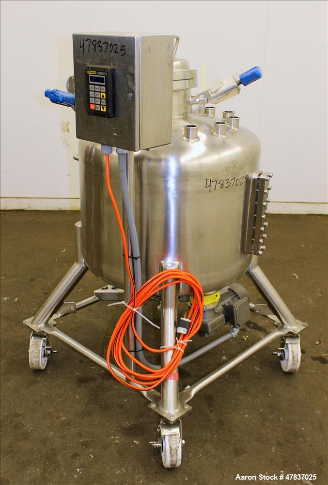 Used Pure-Flo Precision Pressure Tank, 150 liter (39 Gallon), 316L Stainless Steel, Vertical. 26" Diameter x 16" straight side, dished top and bottom. Internal rated 60 psi at -20 to 200 degrees F., ...