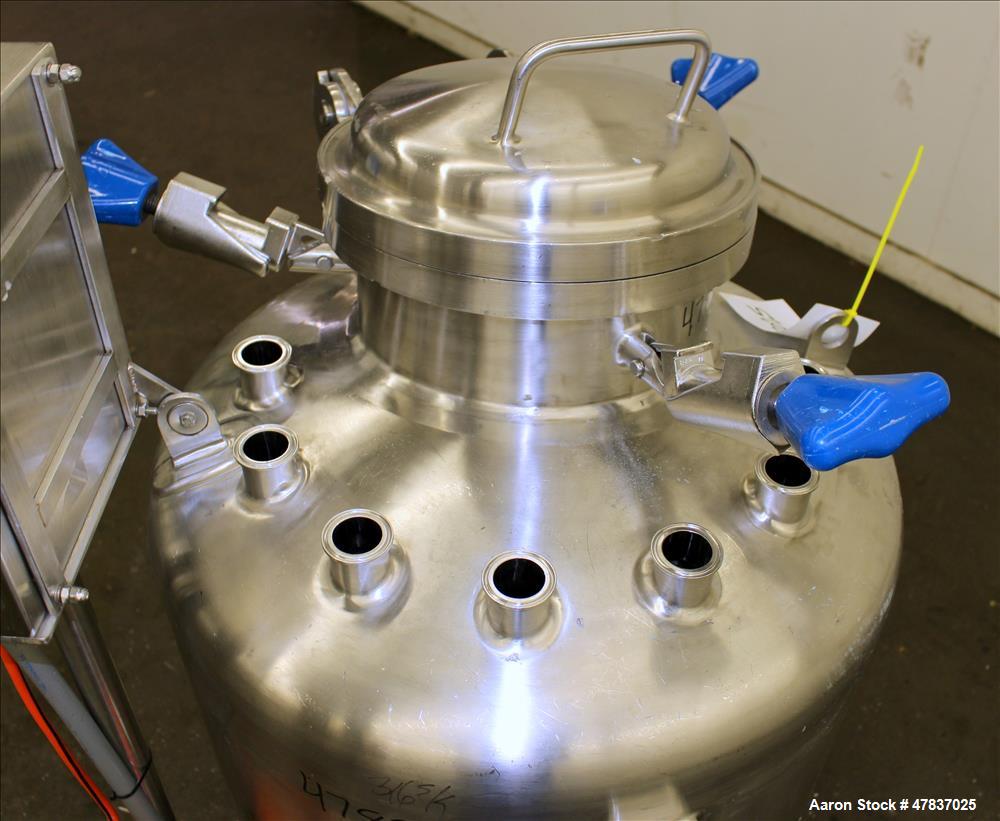 Used Pure-Flo Precision Pressure Tank, 150 liter (39 Gallon), 316L Stainless Steel, Vertical. 26" Diameter x 16" straight side, dished top and bottom. Internal rated 60 psi at -20 to 200 degrees F., ...