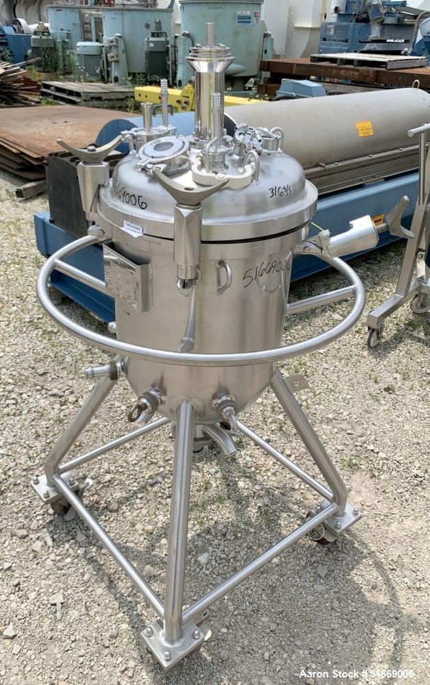 Pure-Flo Precision / Alfa Laval Biokinetics 17 Gallon Pressure Tank