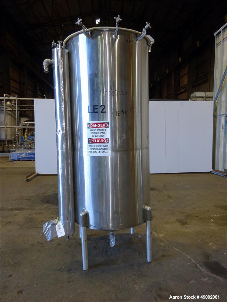 Used- Sani-Tanks Tank, Approximate 400 Gallon, 304 Stainless Steel, Vertical.