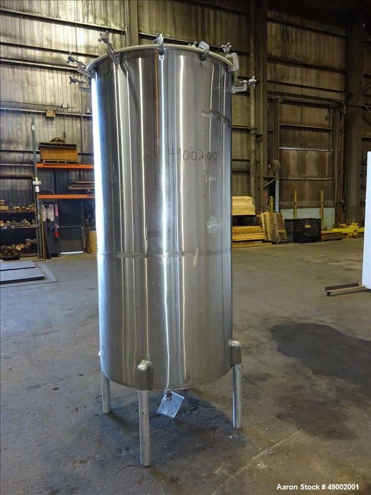 Used- Sani-Tanks Tank, Approximate 400 Gallon, 304 Stainless Steel, Vertical.