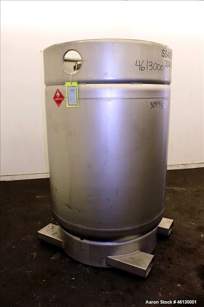 Used Sharpville Container Pressure Tank, 1250 Liter (330 Gallon), 304 Stainless Steel. 44-7/8" Diameter x 41" straight side. Dished top and bottom heads. Internal rated 40 psi at -20 to 250 degrees F...