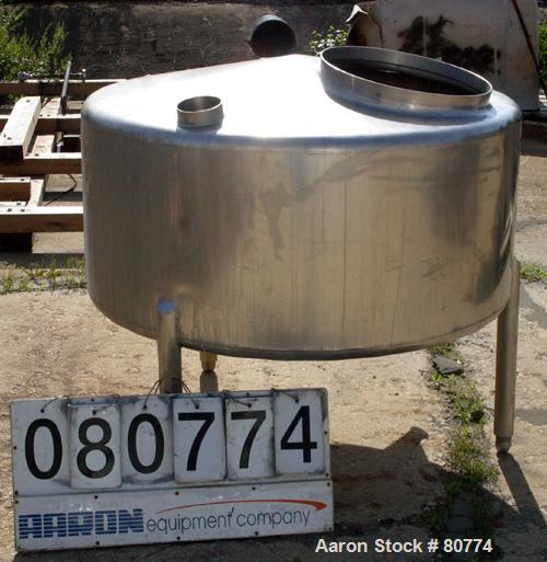 USED: St Regis tank, 175 gallon, 304 stainless steel, vertical. 48" diameter x 19" straight side. Slight coned top and bottom. Openings: top (2) 4-1/2", 18" manway, no cover; 2-1/2" tri-clamp side bo...