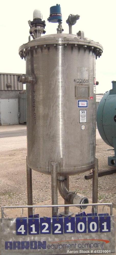 Used Stainless Fabrication Tank, 150 gallon, 316L stainless steel, vertical. 30" diameter x 48" straight side. Bolt on dish top, dish bottom. Internal rated 7 psig at 200 deg F. Openings: top 1/2", (...