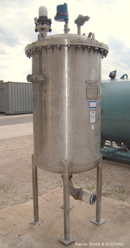 Used Stainless Fabrication Tank, 150 gallon, 316L stainless steel, vertical. 30" diameter x 48" straight side. Bolt on dish top, dish bottom. Internal rated 7 psig at 200 deg F. Openings: top 1/2", (...