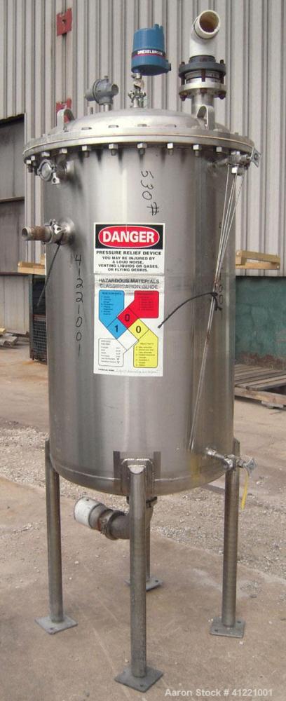 Used Stainless Fabrication Tank, 150 gallon, 316L stainless steel, vertical. 30" diameter x 48" straight side. Bolt on dish top, dish bottom. Internal rated 7 psig at 200 deg F. Openings: top 1/2", (...