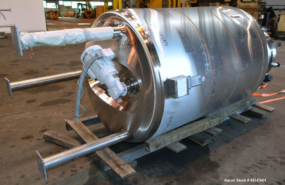 Used Stainless Fabrication Pressure Tank, 440 Gallon, 316 Stainless Steel, Vertical. 42" Diameter x 72" straight side, dished top and bottom. Insulated with 304 stainless steel sheathing. Internal ra...