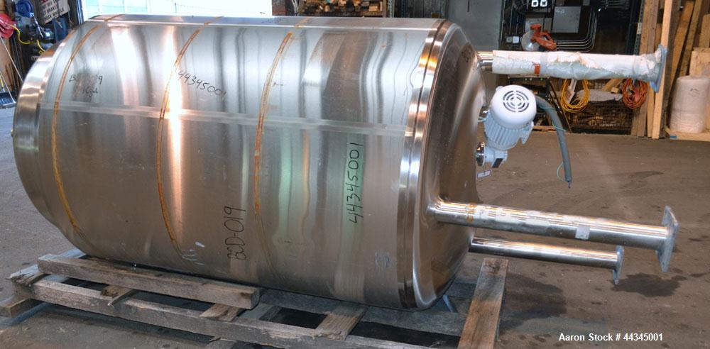 Used Stainless Fabrication Pressure Tank, 440 Gallon, 316 Stainless Steel, Vertical. 42" Diameter x 72" straight side, dished top and bottom. Insulated with 304 stainless steel sheathing. Internal ra...