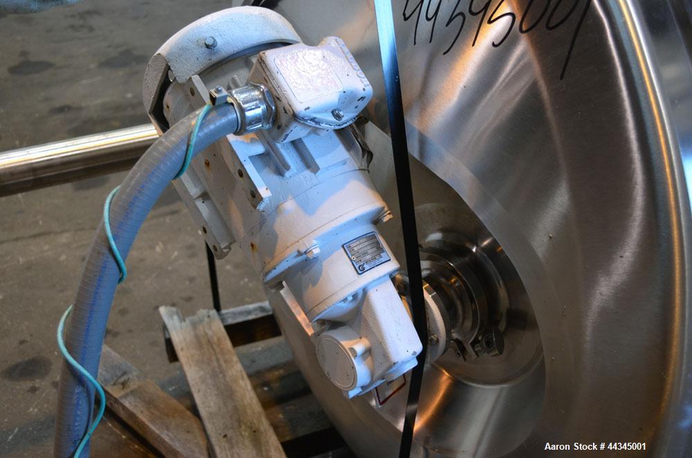 Used Stainless Fabrication Pressure Tank, 440 Gallon, 316 Stainless Steel, Vertical. 42" Diameter x 72" straight side, dished top and bottom. Insulated with 304 stainless steel sheathing. Internal ra...