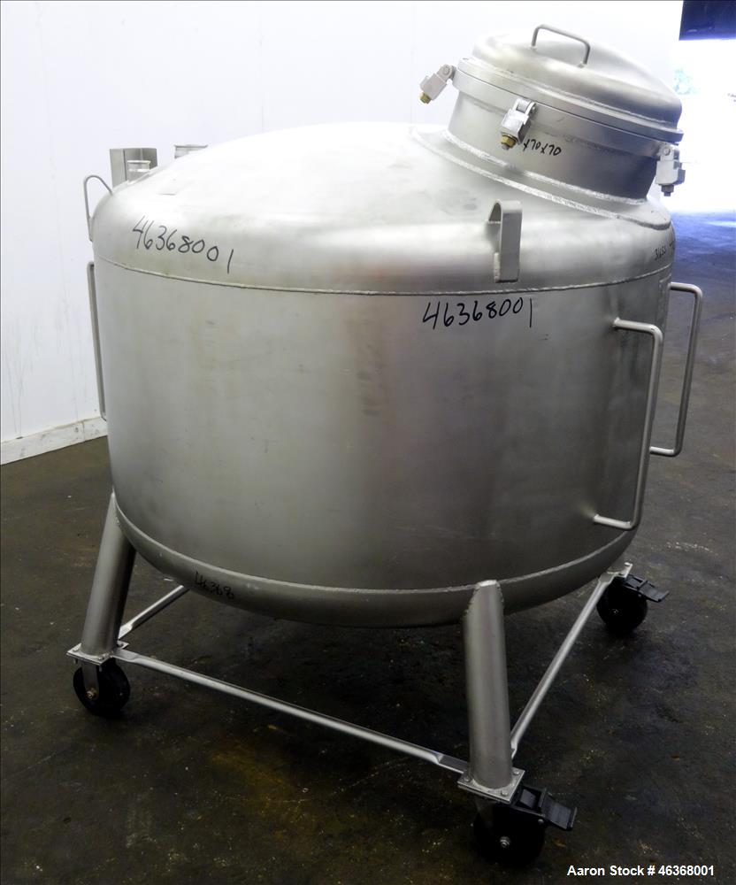 Used Stainless Fabrication Pressure Tank, 275 Gallons, 316L Stainless Steel, Vertical. 54" Diameter x 23-1/2" straight side, dished top and bottom. Internal rated 50 psi at -20 to 350 degrees F. Open...