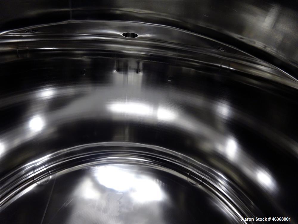Used Stainless Fabrication Pressure Tank, 275 Gallons, 316L Stainless Steel, Vertical. 54" Diameter x 23-1/2" straight side, dished top and bottom. Internal rated 50 psi at -20 to 350 degrees F. Open...