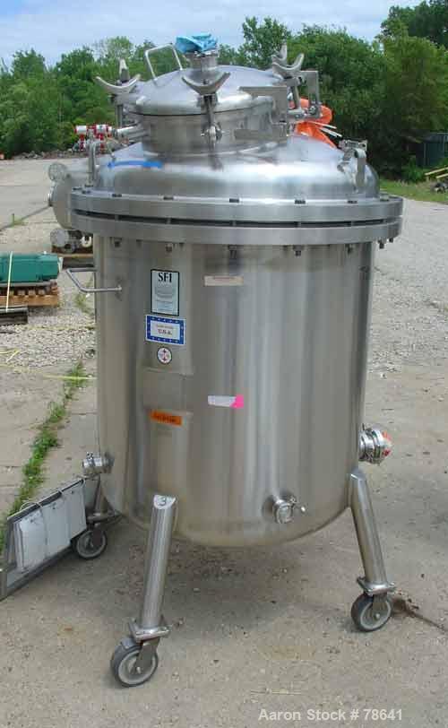Used Stainless Fabrication Pressure Tank, 200 Gallon, 316 Stainless Steel, Vertical. 36" diameter x 37-3/4" straight side. Dished bolt-on top, dished bottom. Internal rated for 50 psi at 300 degrees ...