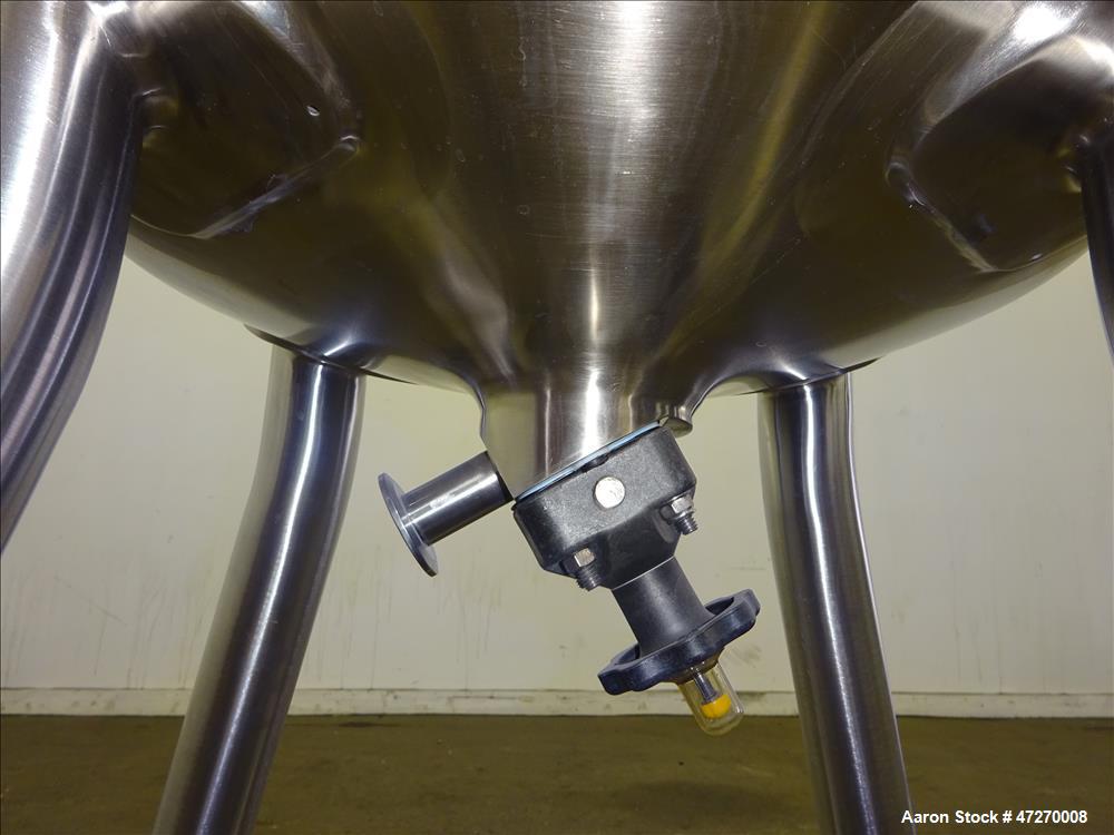 Used Stainless Steel Technology Pressure Tank, Approximate 26.4 Gallon (100 Lit