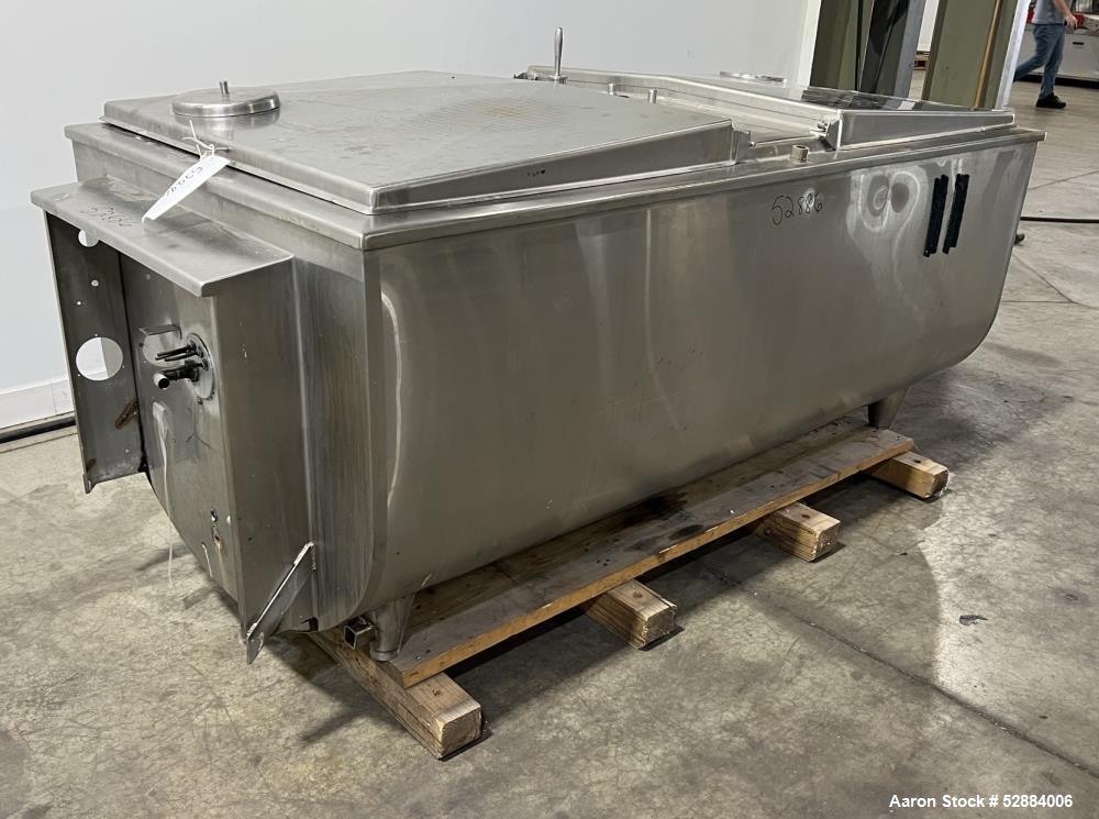 Sunset Model MC-300PX Stainless Steel, Horizontal Approximate 300 Gallon Milk Cooler Tank