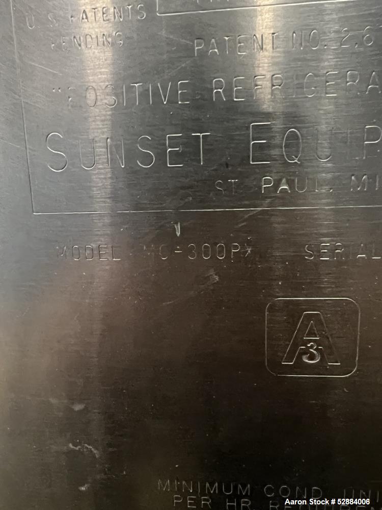 Sunset Model MC-300PX Stainless Steel, Horizontal Approximate 300 Gallon Milk Cooler Tank