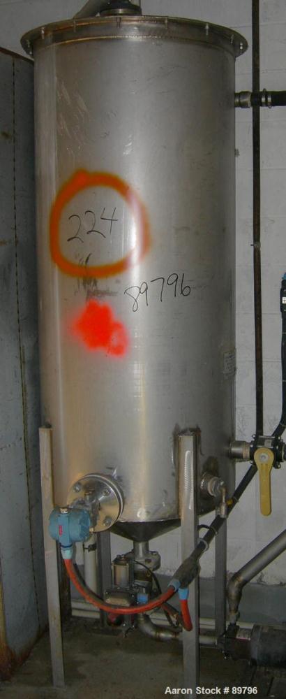 USED: Susquehanna 210 gallon gallon, 304 stainless steel, tank. 30" diameter x 68" straight side. Cone bottom, flat top. 2" CBO. Internal rated 4 psi. Built in 1996.