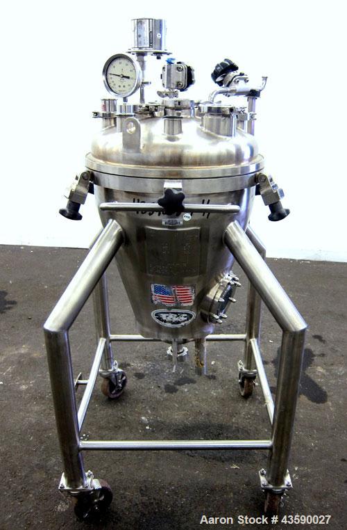 Used 50 Liter Stainless Steel T&C Stainless Coned Pressure Tank