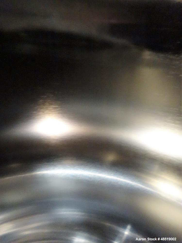 Used T & C Pressure Tank, 39 Gallon (150 liter), 316 Stainless Steel, Vertical.