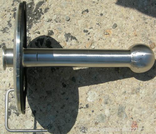 USED: T&C stainless pressure tank, 1000 liter (264 gallon), 316L stainless steel, vertical. 40" diameter x 48" straight side. Dished top and bottom. Internal rated 50 psi/FV at 301 deg F. 304 stainle...