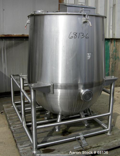 USED:Technova tank, 200 gallon, 316 stainless steel, model Kraft. 38" diameter x 32" straight side x hemi bottom. Flat open top, 2 piece hinged cover with 9" x 14", 10" x 16", 4", 6" openings. 28" di...