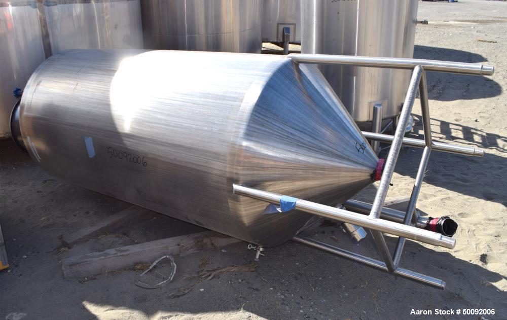 Used Tank, Approximate 450 Gallon, Stainless Steel, Vertical.