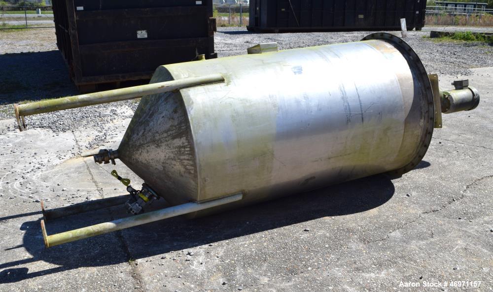 Used Thibs Machine & Welding Tank, 438 Gallon, 316 Stainless Steel, Vertical. Approximate 42" diameter x 69" straight side, flat bolt on top, coned bottom. Internal rated to 200 degrees F. Top enteri...