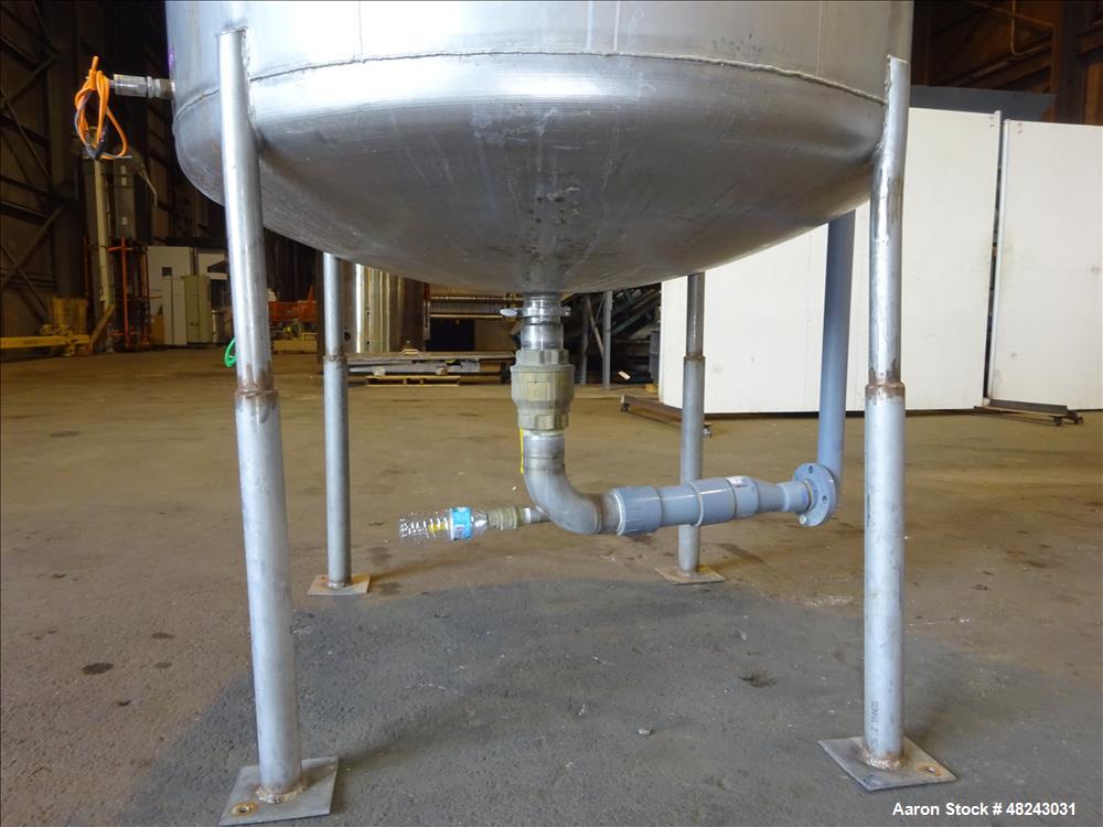 Used Tri-Canada Mix Tank, 300 Gallon, Model Paint Tank, 304 Stainless Steel, Ve