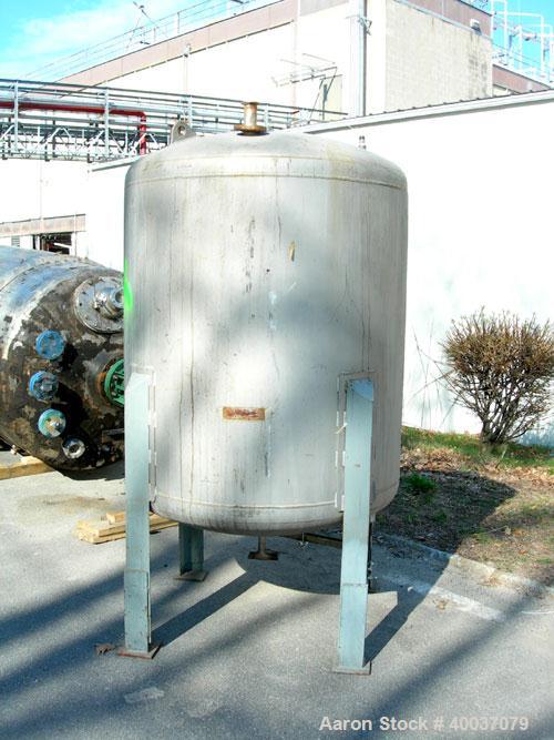 Used: Tri-Angle Welding pressure tank, 400 gallon, model VT-48-48, stainless steel, vertical. 48" diameter x 48" straight side, dished top and bottom. Internal rated 150 psi at 365 deg.f.. Openings t...