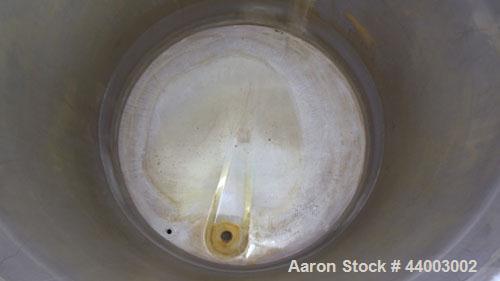 Used United Utensils Tank, 300 Gallon, Model VT-300, 304 Stainless Steel, Vertical. Approximate 45" diameter x 47" straight side. Flat top with a bolt on 1 piece cover, flat bottom. 2" Off center bot...