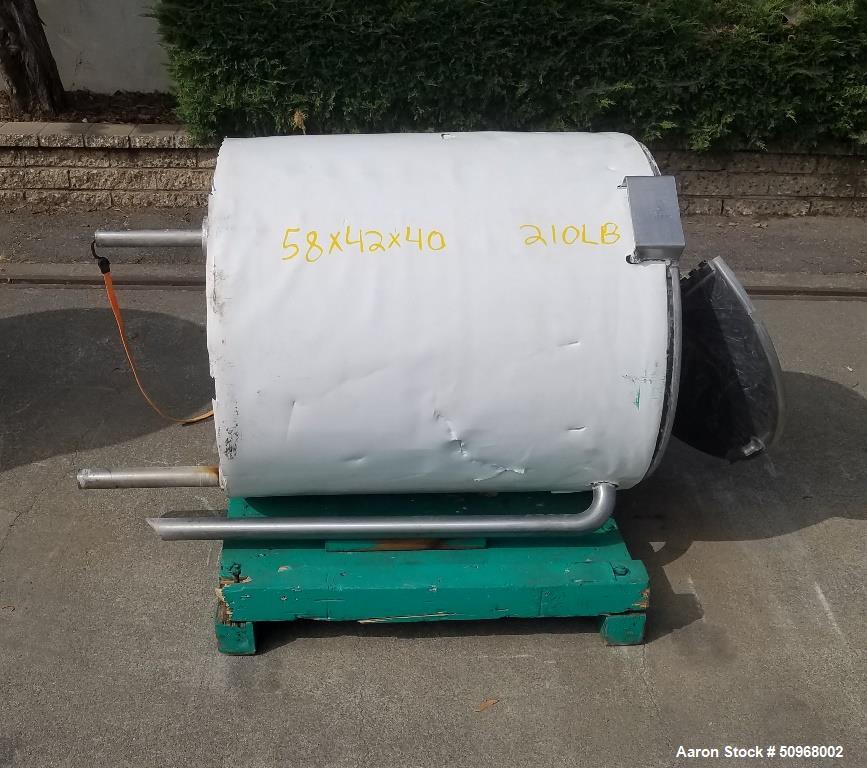 Used- Stainless Steel Tank, Approximately 115 Gallon, Vertical