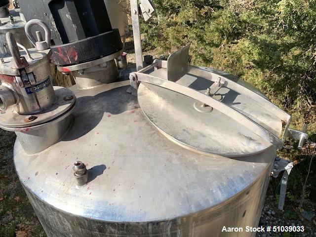 Used REC Industries 150 Gallon Mix Tank – 304 Stainless Steel Vertical Mixer