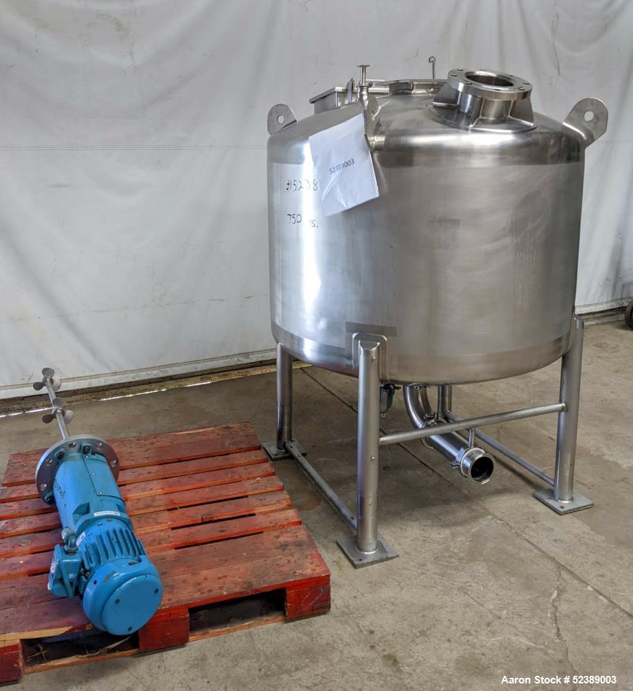 Stainless Steel 300 Gallon Agitated Tank