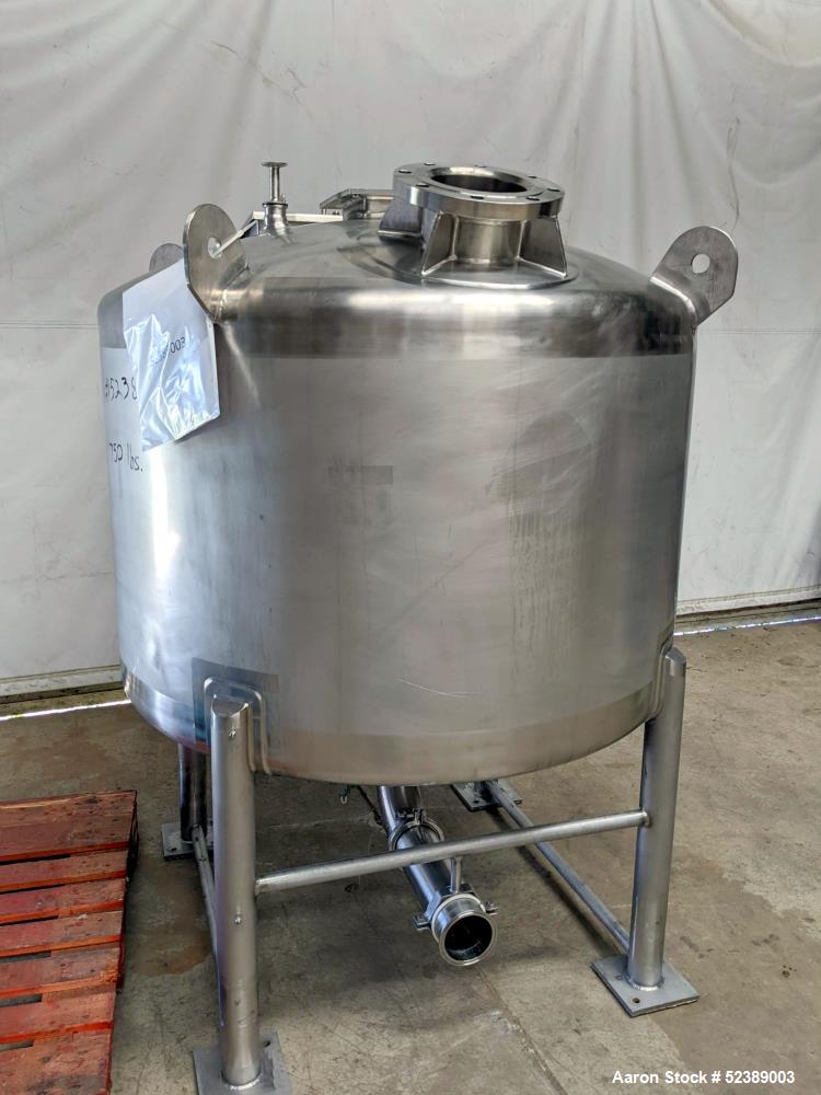 Stainless Steel 300 Gallon Agitated Tank